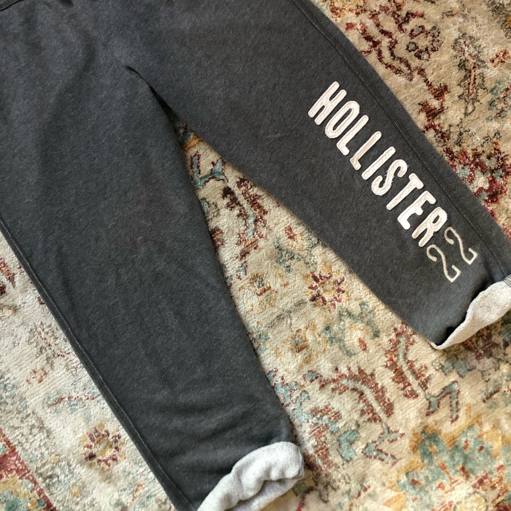 Hollister Sweatpants - Picture 4 of 7